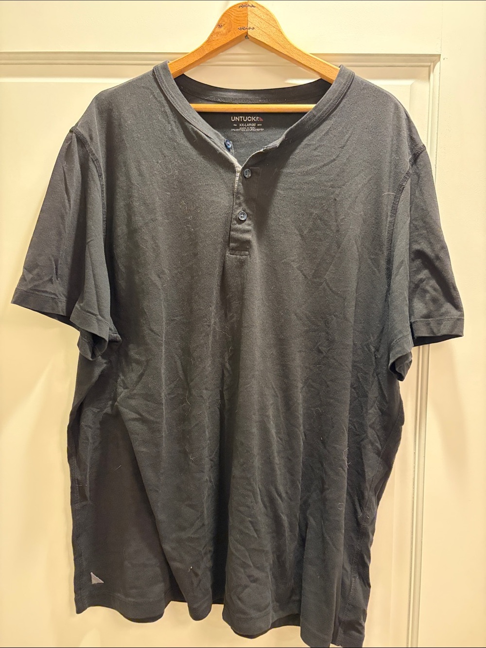 UNTUCKit Short Sleeve Henley Shirt - Charcoal
